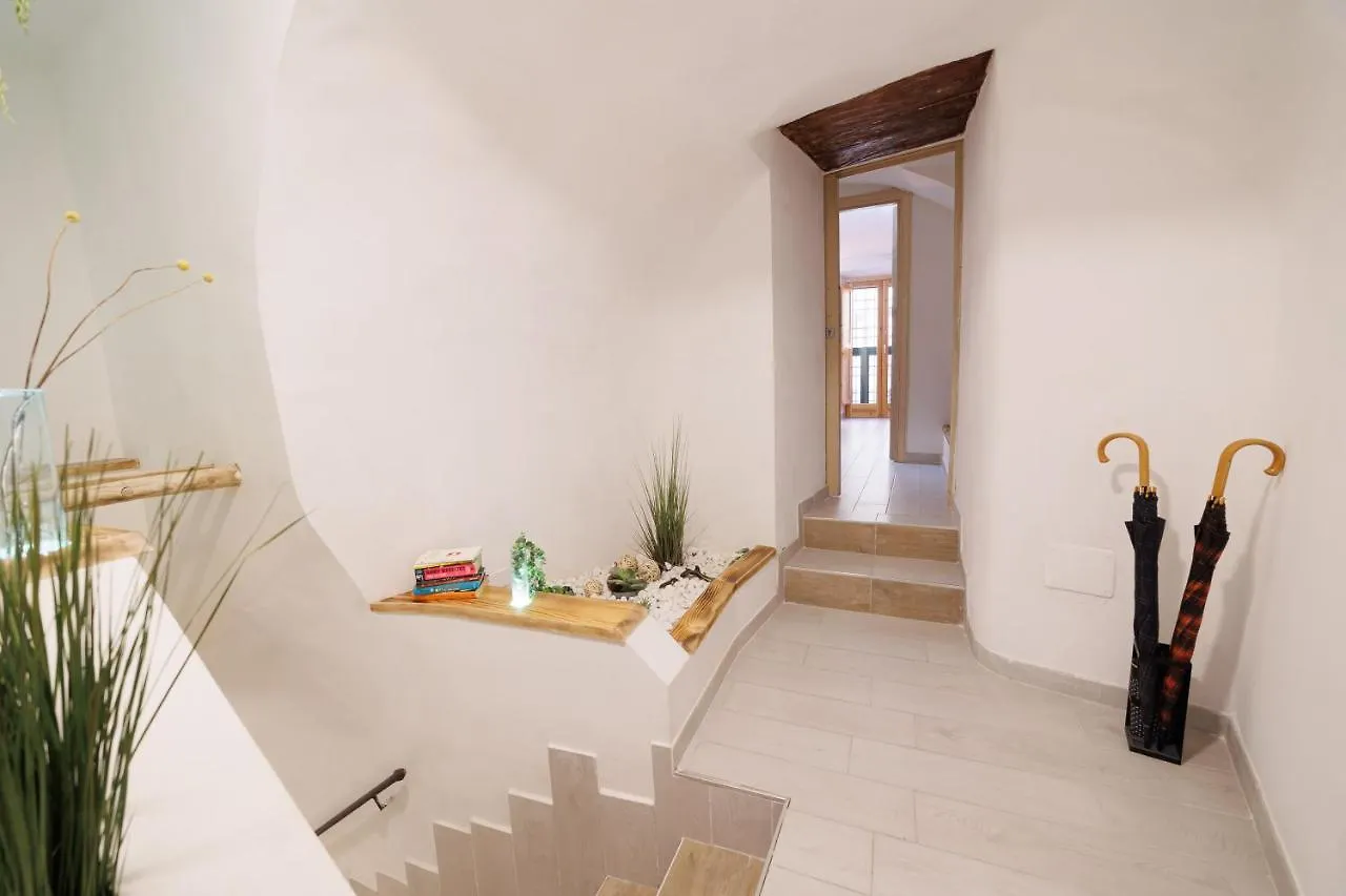 LegnoSuites Naples Italie