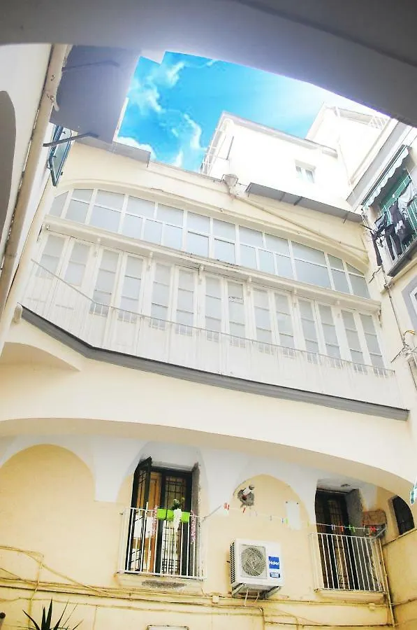 LegnoSuites Naples Appartement